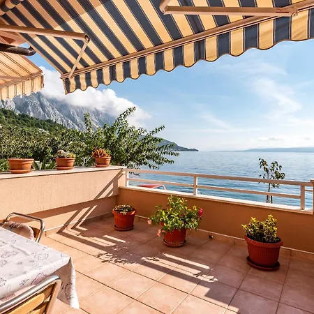 Apartament 4