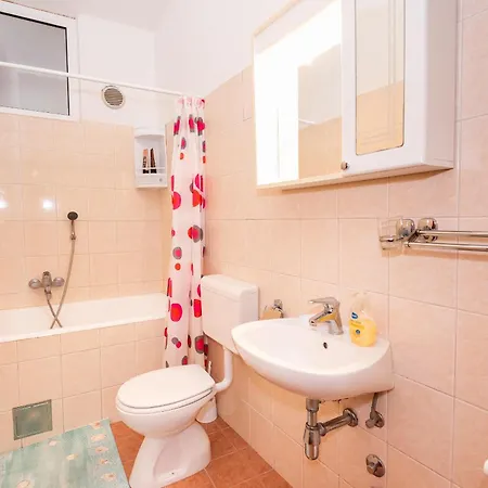 4 Apartament