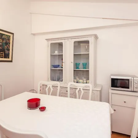 Apartment 4 Podgora