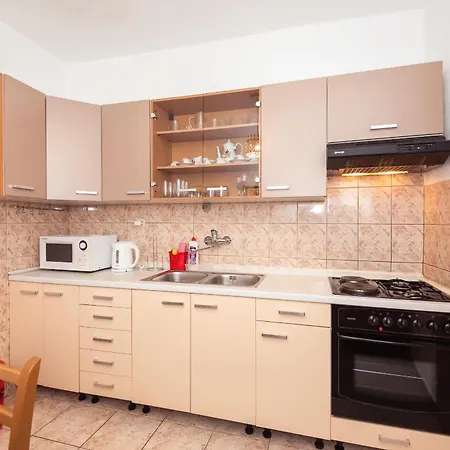 Apartment 4 Podgora