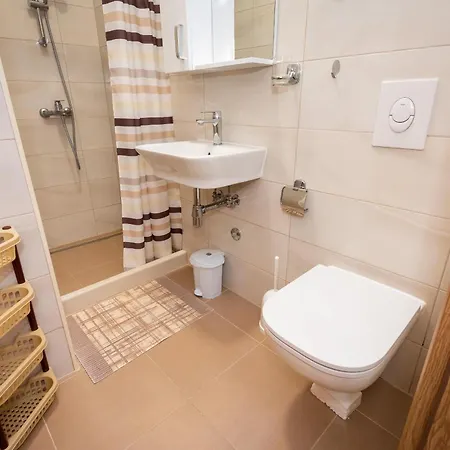 Apartment 4