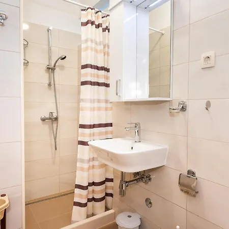 Apartment 4 Podgora